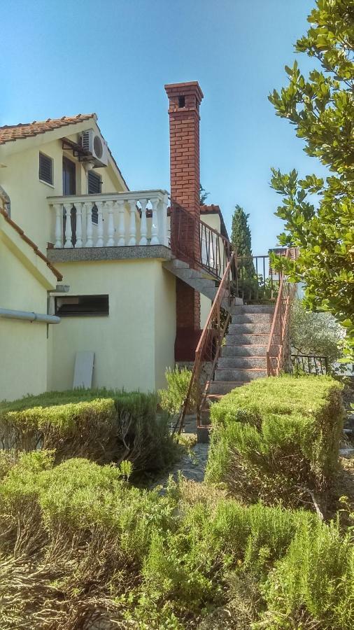 Knaffl Apartment Крк Экстерьер фото
