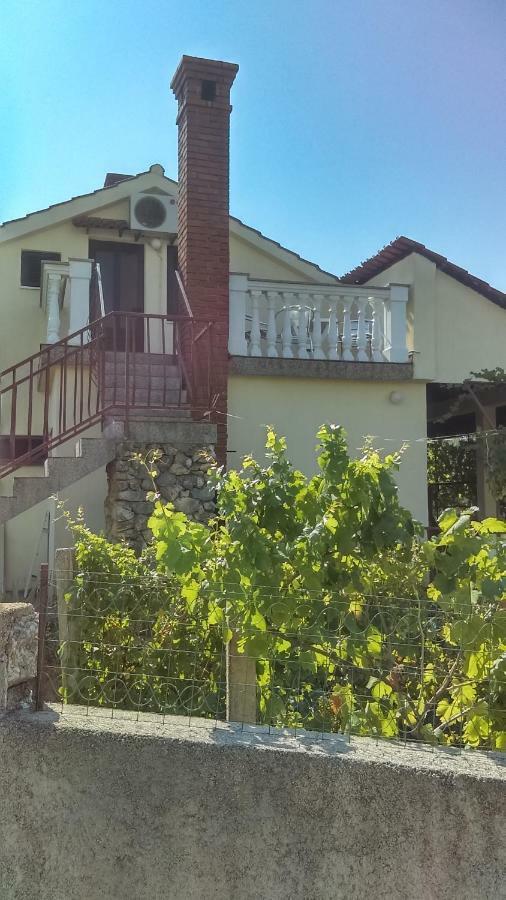 Knaffl Apartment Крк Экстерьер фото